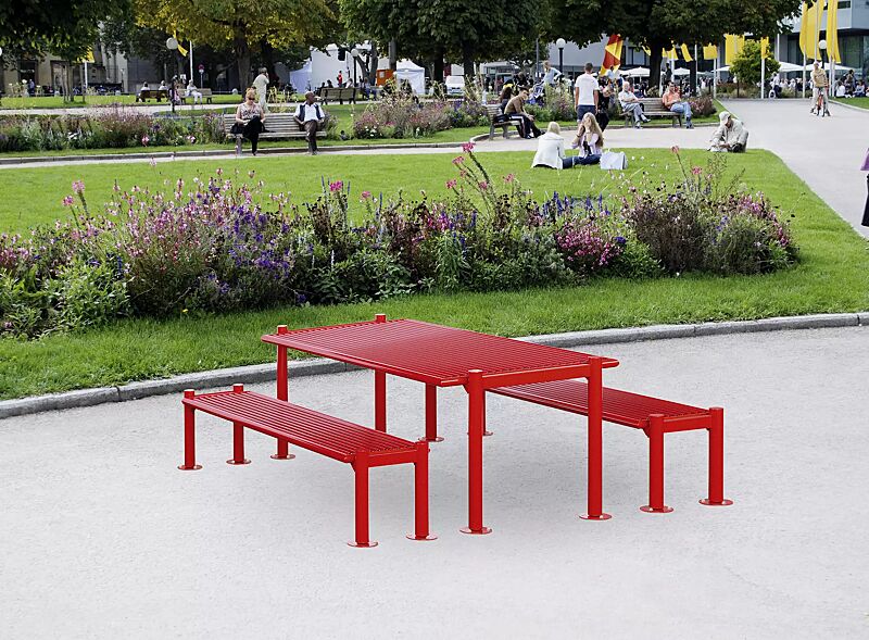 Sitzbänke GLURNS ohne Rückenlehne und Tisch GLURNS, in RAL 3000 feuerrot