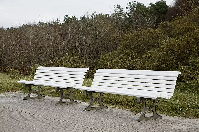 Sitzbank LAZIO mit Fichtenholzbelattung, weiß lasiert