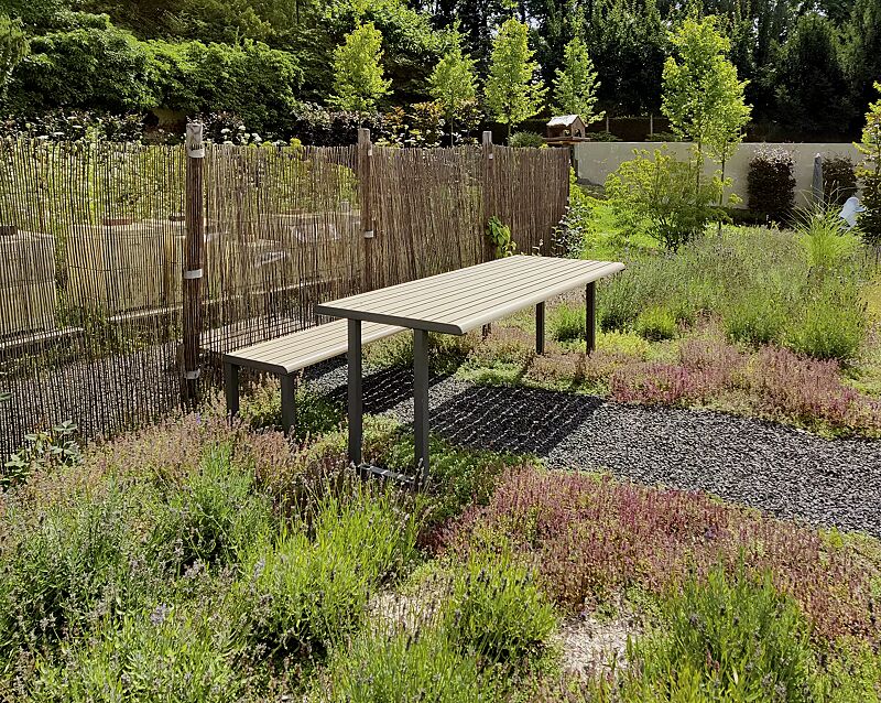 sitzbank-mantua__shoKAT0068012 Sitzbank MANTUA ohne Rückenlehne und Tisch MANTUA, Aluminium in natürlichem Eschenholzoptik-Effekt, Stahlteile in eisenglimmergrau