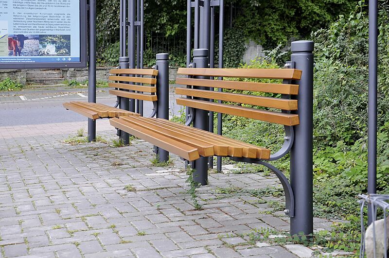 sitzbank-mit-poller-boulevard-102__shoKAT0061392 sitzbank-mit-poller-boulevard-102__shoKAT0061392