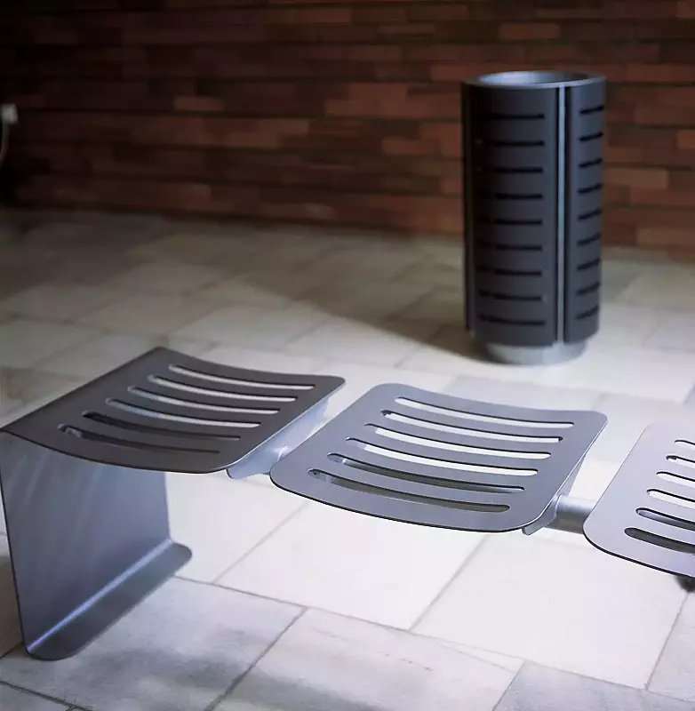 Sitzbank ONDA CITÉ, 4-Sitzer aus Stahl, in RAL 9007 graualuminium