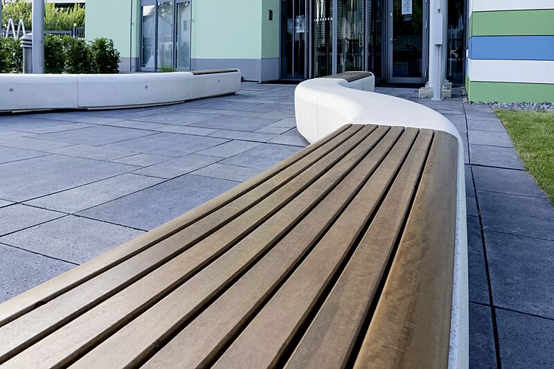 sitzbank-onda__shoKAT0055286 Detail: Okouméholzauflage