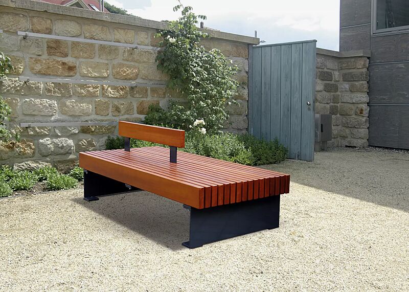 Sitzbank PESCARA doppelseitig, mit Rückenlehne, mit Merantiholzbelattung, Stahlteile in RAL 7016 anthrazitgrau