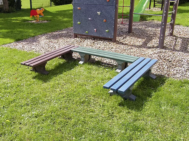 sitzbank-piccolino__shoKAT0031804 Sitzbänke PICCOLINO aus Recycling-Kunststoff blau/grau, grün/grau und braun