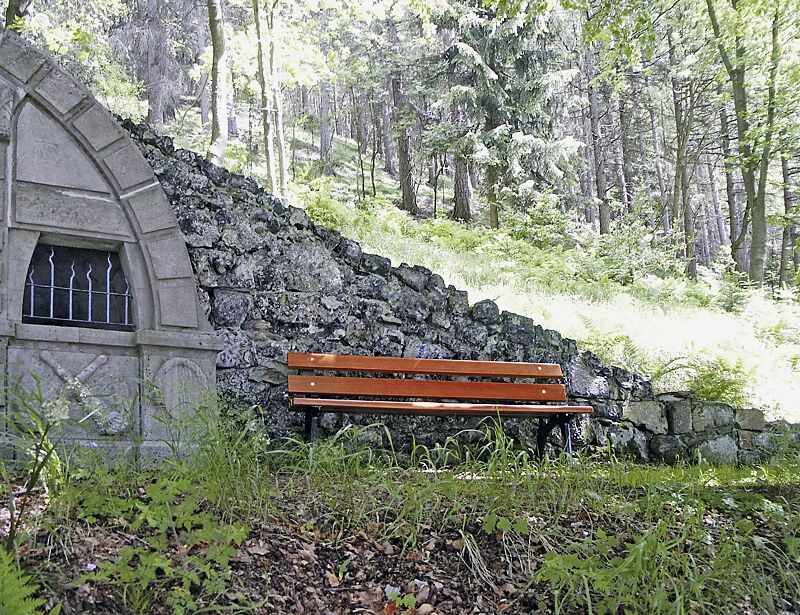 Sitzbank ROMA mit Rückenlehne, mit Fichtenholzbelattung