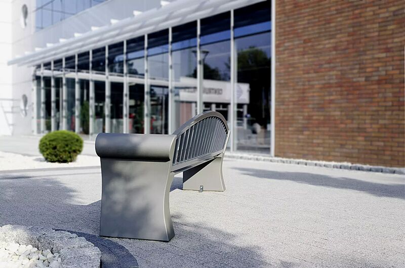 sitzbank-savona__shoKAT0038542 Sitzbank SAVONA mit Rückenlehne, Stahlteile in RAL 9007 graualuminium, Beton beschichtet in Farbe grau