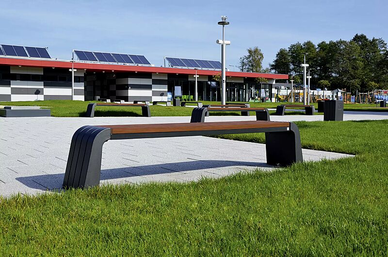 sitzbank-vega__shoKAT0038588 Sitzbänke VEGA ohne Rückenlehnen, Stahlteile in RAL 7021 schwarzgrau, Beton beschichtet in Farbe graphit