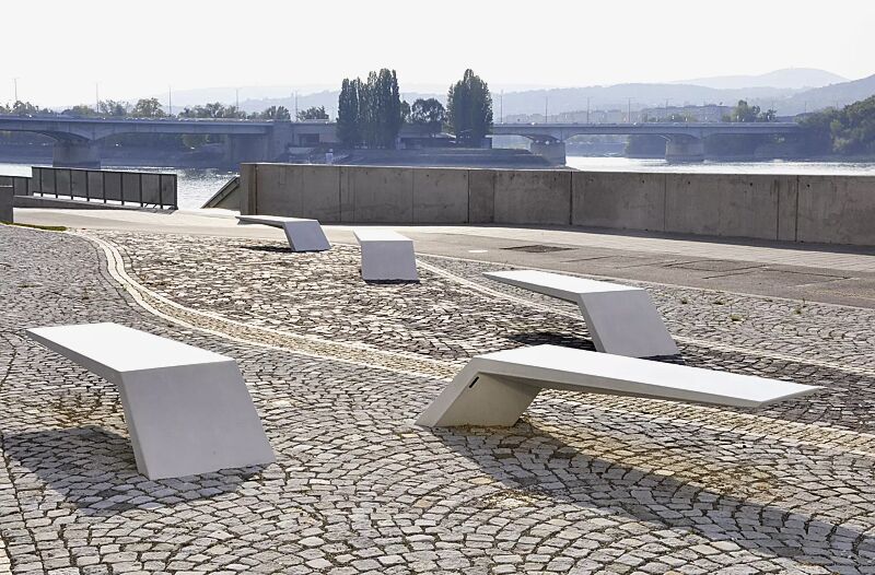 sitzbank-wing__shoKAT0059125 Sitzbank WING aus UTC®-Beton, in weiß