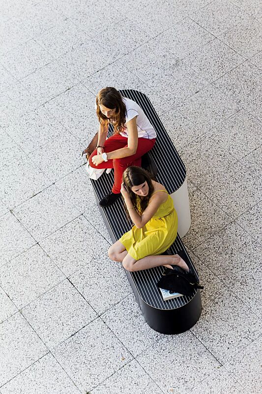 sitzpodest-urban-islands__shoKAT0057246 Sitzpodest URBAN ISLANDS mit HPL-Auflage