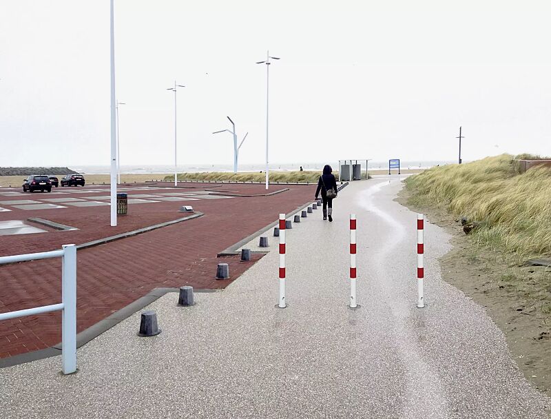 Sperrpfosten GERODA zum Einbetonieren, Ø 60 mm, herausnehmbar aus Bodenhülse mittels Dreikantschloss, feuerverzinkt und pulverbeschichtet