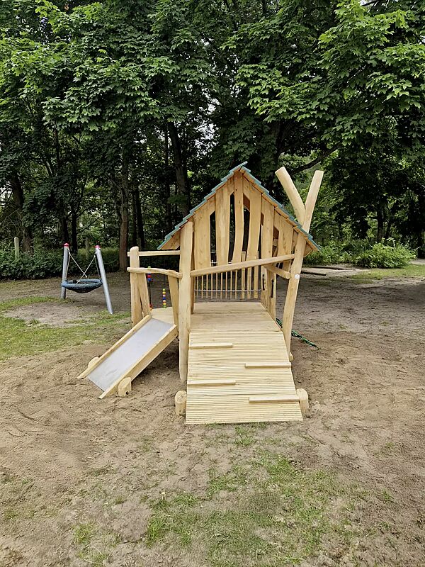 spielhaus-jeva__shoKAT0075087 Spielhaus JEVA