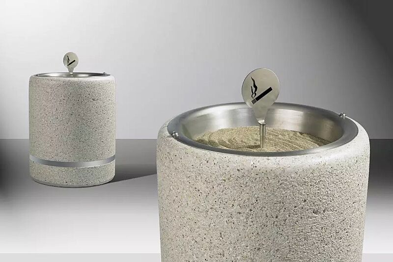 Standascher CRONO aus Beton, gestockt, in Granitoptik weiß