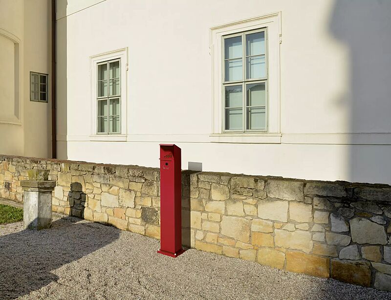 standascher-windsor__shoKAT0064501 Standascher WINDSOR aus Stahl, in RAL 3000 feuerrot