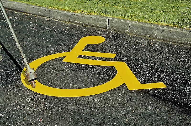 thermoplastische-fahrbahnmarkierung__shoKAT0012136 thermoplastische-fahrbahnmarkierung__shoKAT0012136