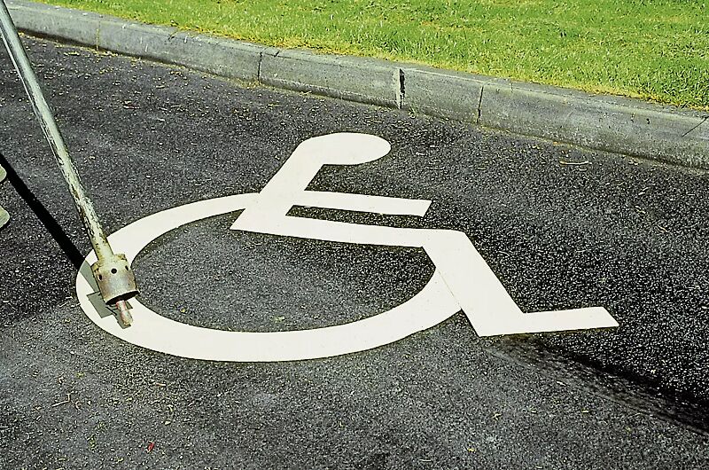 thermoplastische-fahrbahnmarkierung__shoKAT0012138 thermoplastische-fahrbahnmarkierung__shoKAT0012138