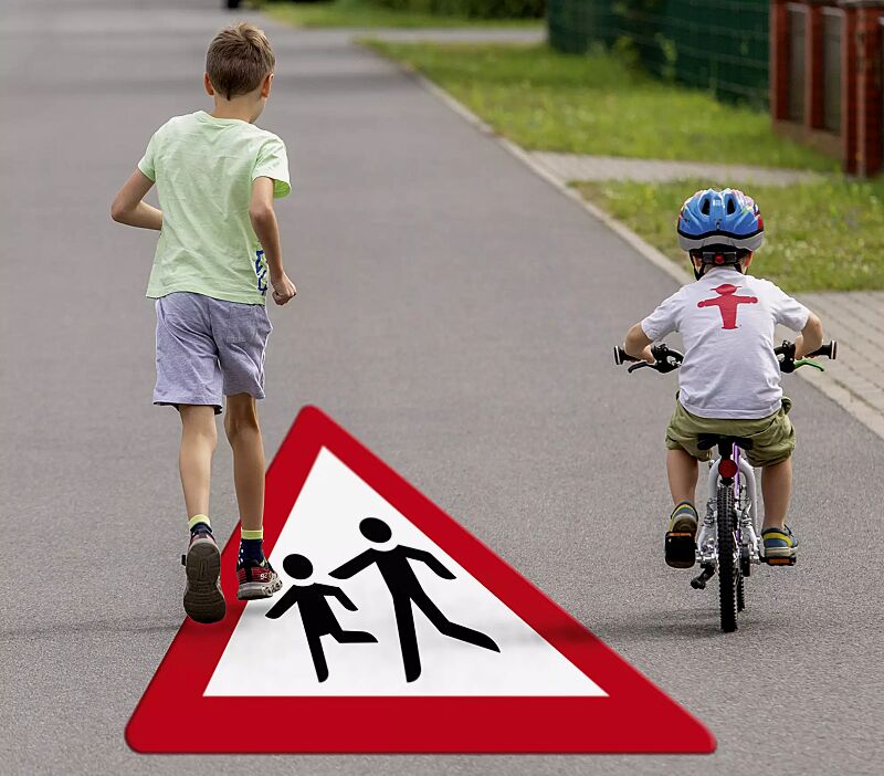Thermoplastische Markierung ACHTUNG KINDER