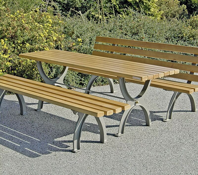 Tisch ALBAS und Sitzbänke ALBAS ohne und mit Rückenlehne, mit Eschenholzbelattung