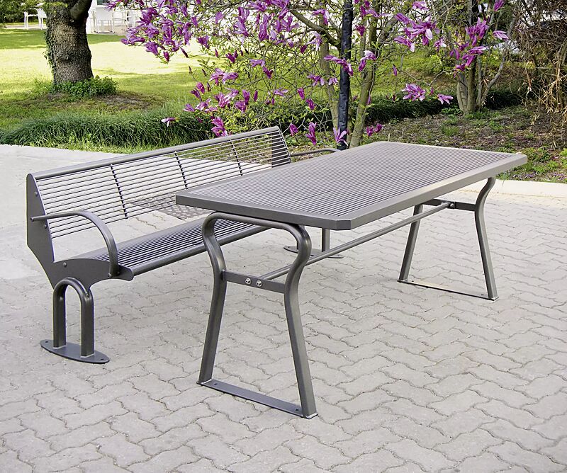 Tisch GAMMA und Sitzbank TAURUS mit Rückenlehne und Armlehnen, in DB 703 eisenglimmer