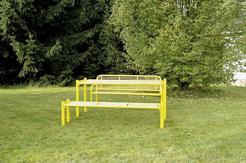 Tisch GLURNS und Sitzbänke GLURNS ohne und mit Rückenlehne, in RAL 1018 zinkgelb