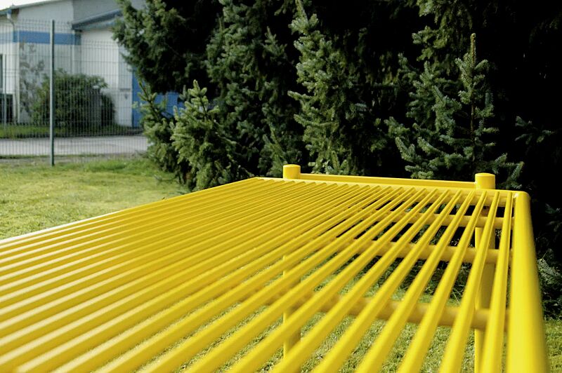 Detail: Tisch GLURNS, in RAL 1018 zinkgelb