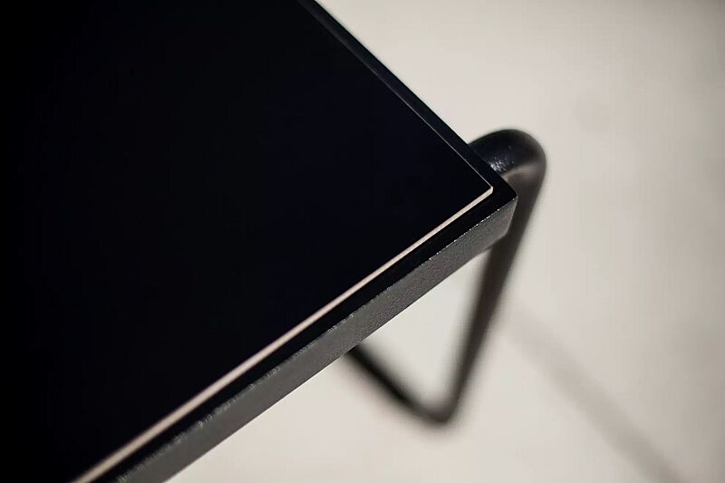 tisch-stack__shoKAT0061874 Detail: HPL-Auflage in Black 0080