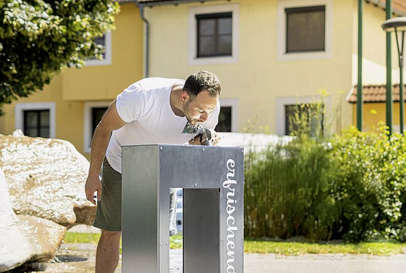 trinkbrunnen-luras__shoKAT0074428 Detail: Trinkarmatur