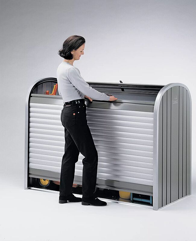 universal-depot-storemax__shoKAT0009784 zum kompletten Entleeren untere Rolllade ebenfalls nach hinten schieben