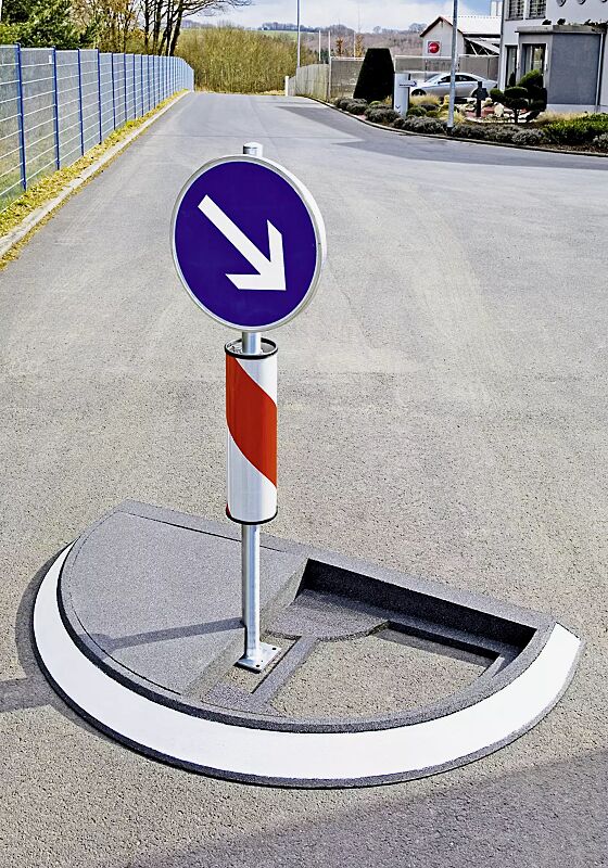 verkehrsinsel-pointer__shoKAT0015738 Außenring mit einem Innenteil