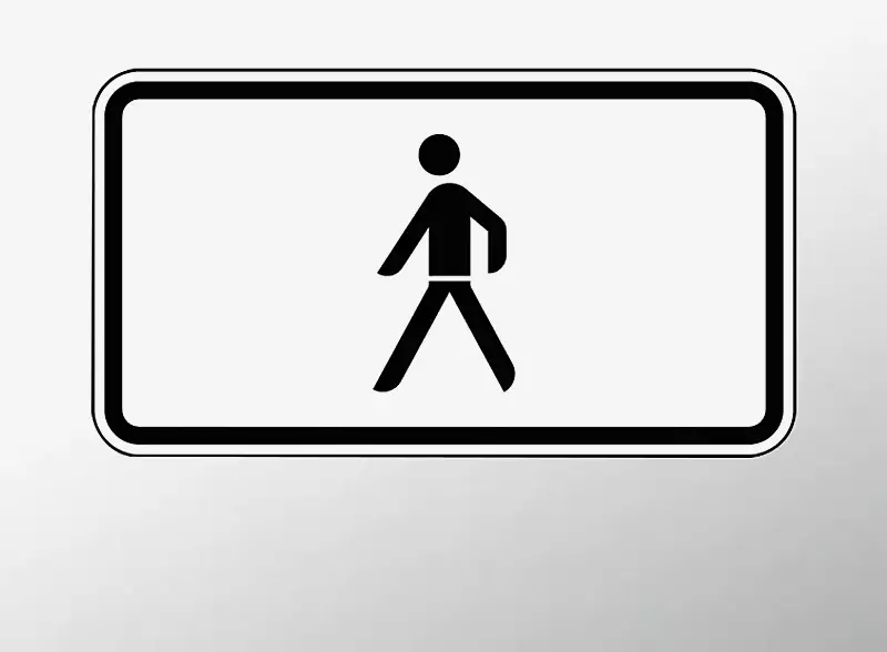 verkehrszeichen-nur-fussgaenger__shoKAT0064361 Verkehrszeichen NUR FUßGÄNGER