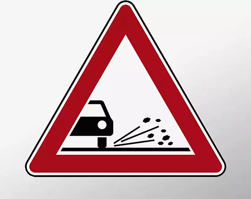 Verkehrszeichen: Splitt, Schotter