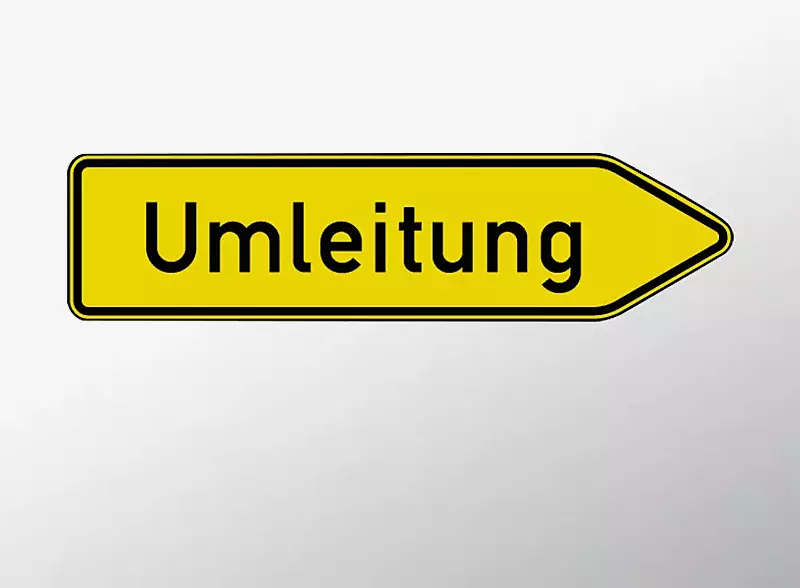 Verkehrszeichen: Umleitungswegweiser, rechtsweisend