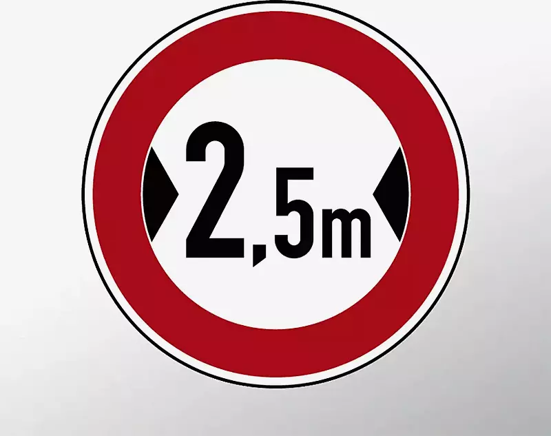 verkehrzeichen-verbot-fuer-fahrzeuge-ueber-breite__shoKAT0064714 Verkehrszeichen: Verbot für Fahrzeuge über angegebene tatsächliche Breite