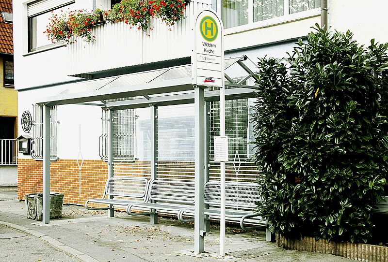 wartehalle-waage__shoKAT0001025 WAAGE, Dachbreite x Dachtiefe 4900 mm x 1765 mm, Rück- und Seitenwände mit Siebdruck